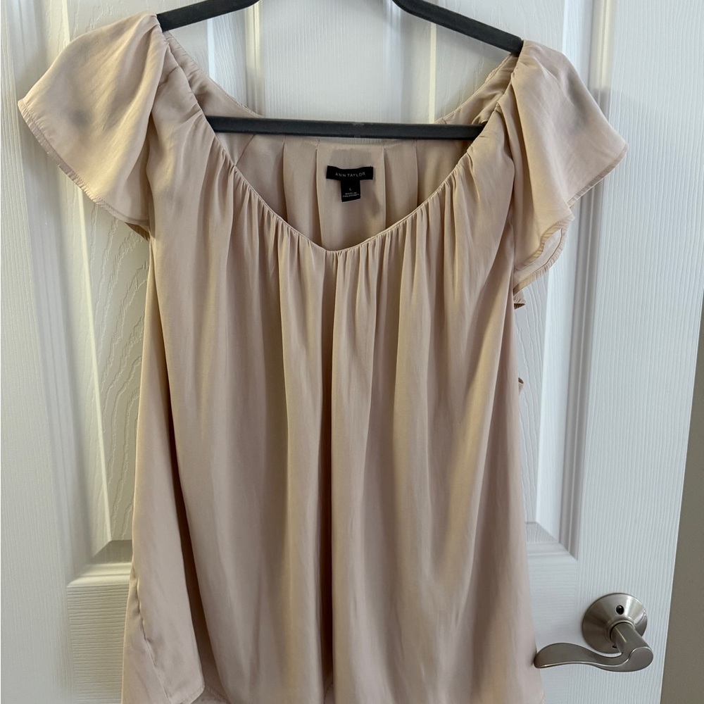 Ann Taylor Cream Ruffled Blouse Relaxed Fit